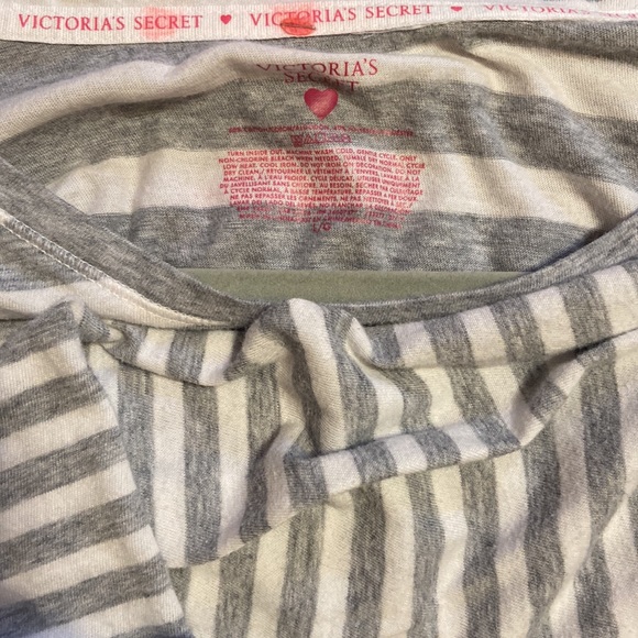 Pink VS Sleep Shirt - Picture 2 of 7